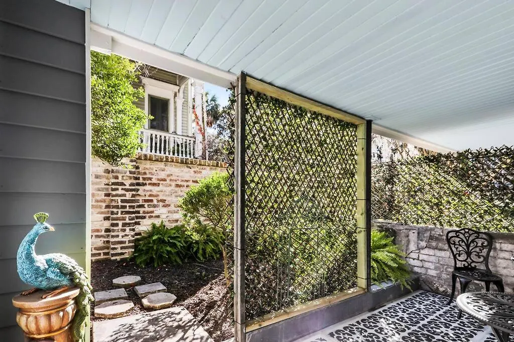 New2/2 Garden Apartment Historic Savannah