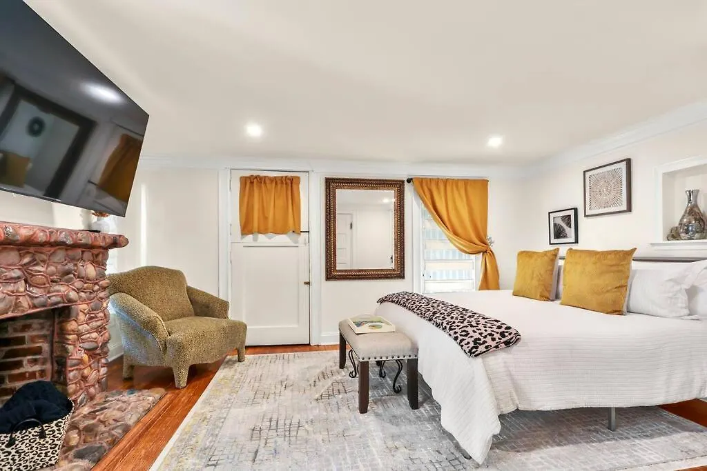 New2/2 Garden Apartment Historic Savannah ABD